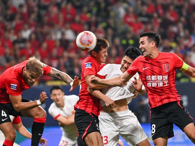 1729762344250002085.jpg (体育)(1)足球——中超:成都蓉城胜上海海港XxjpseC007327_20241018_PEPFN0A001.jpg